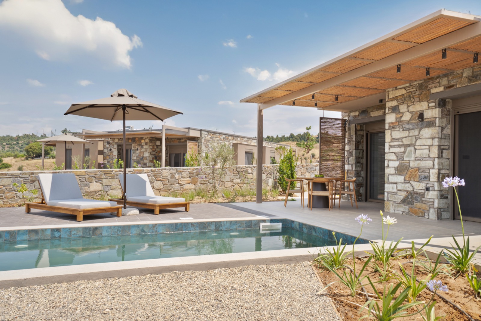 etheres-2-living-in-nature-one-bedroom-villa-13